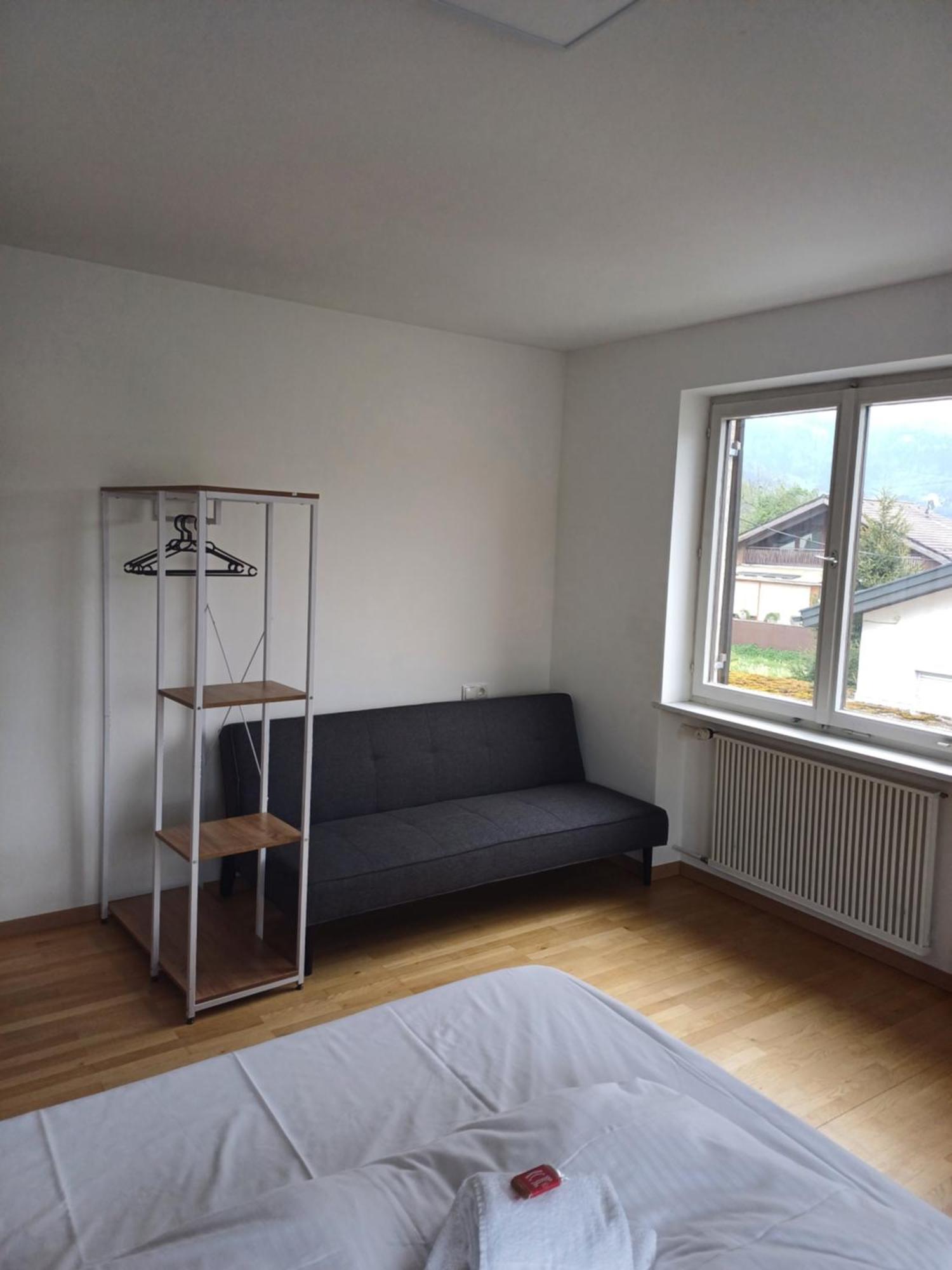 Crown Living Design Apartment - 2 Schlafzimmer - Kueche - Gratis Parkplatz - Abstellraum Fuer Fahrraeder/Ski Mader 외부 사진